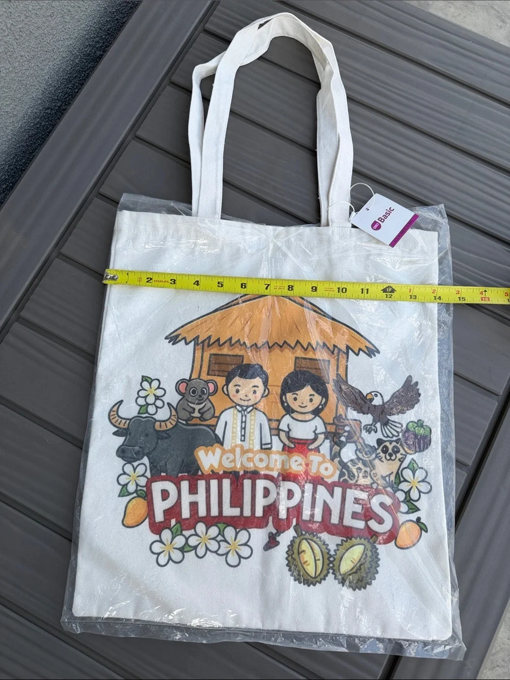 N/A white souvenir